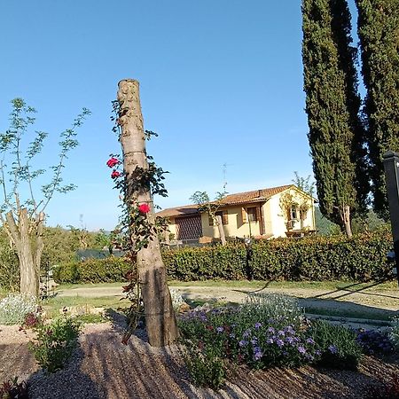 ポッジボンシ Casa Ornetoヴィラ エクステリア 写真